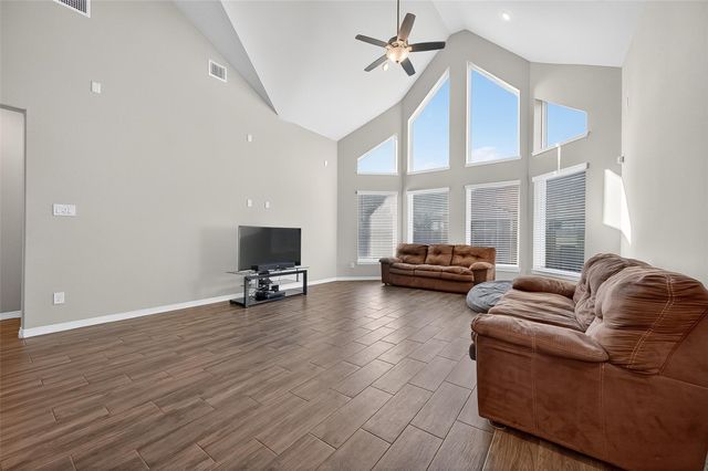 1122 Vidalia Onion Drive, Richmond, TX 77406