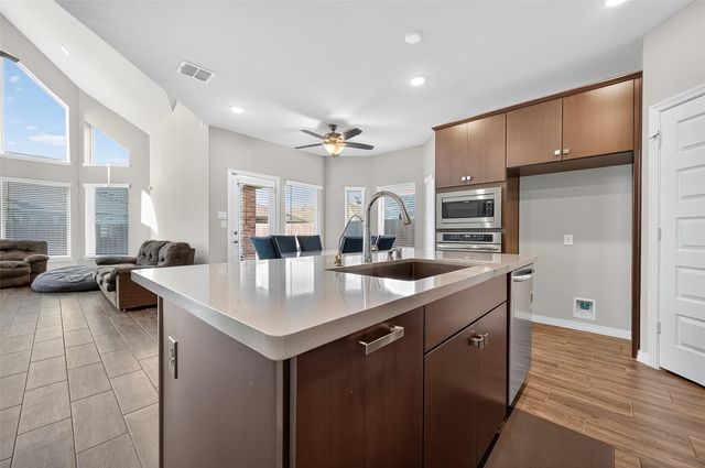 1122 Vidalia Onion Drive, Richmond, TX 77406