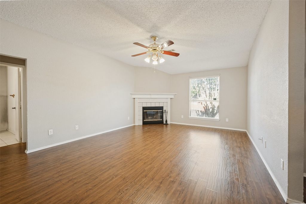 7728 Liz Lane, Watauga, TX 76148 — photo 4
