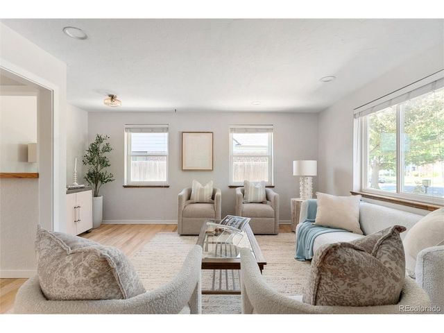 912 Pontiac St, Denver, CO 80220