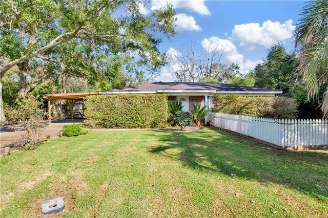 5023 Freeway Lane, Mobile, AL 36619