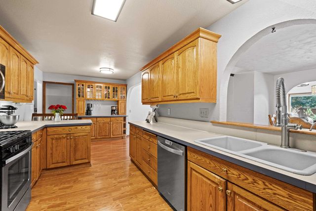 6422 E 15th Ave, Spokane Valley, WA 99212