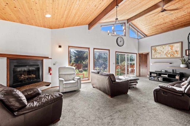6422 E 15th Ave, Spokane Valley, WA 99212