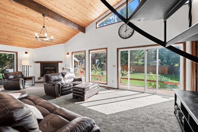 6422 E 15th Ave, Spokane Valley, WA 99212