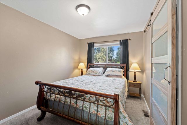 6422 E 15th Ave, Spokane Valley, WA 99212