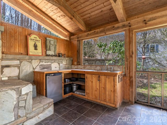 4125 State Highway 197 Highway S, Burnsville, NC 28714