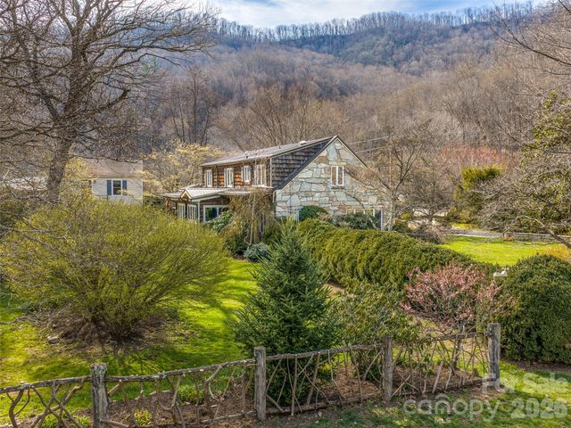 4125 State Highway 197 Highway S, Burnsville, NC 28714