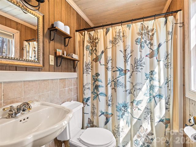 4125 State Highway 197 Highway S, Burnsville, NC 28714