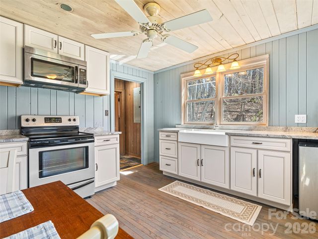 4125 State Highway 197 Highway S, Burnsville, NC 28714