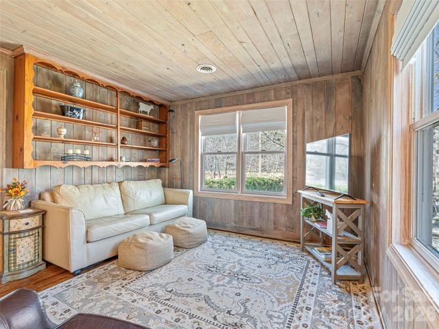 4125 State Highway 197 Highway S, Burnsville, NC 28714