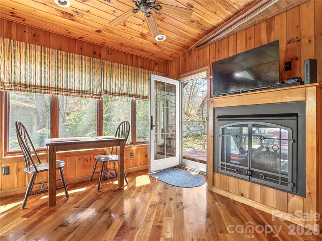 4125 State Highway 197 Highway S, Burnsville, NC 28714