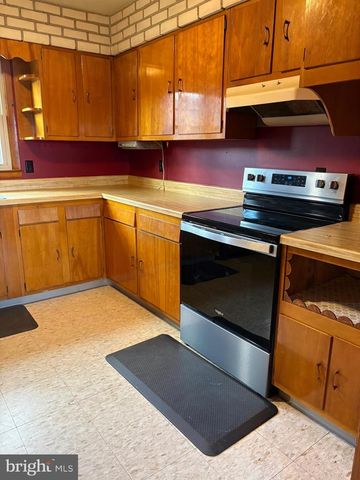 2621 FRANKLIN PIKE, Petersburg, WV 26847