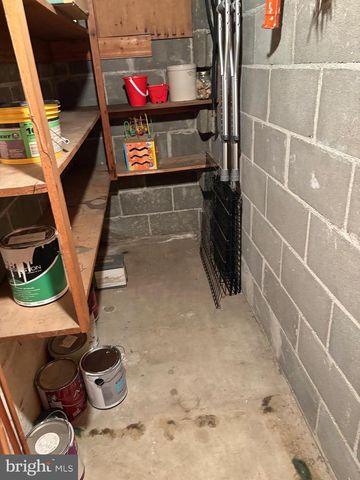 2621 FRANKLIN PIKE, Petersburg, WV 26847