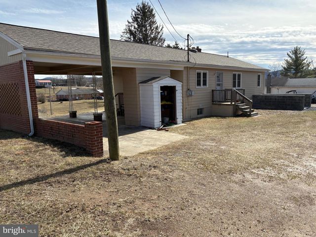 2621 FRANKLIN PIKE, Petersburg, WV 26847