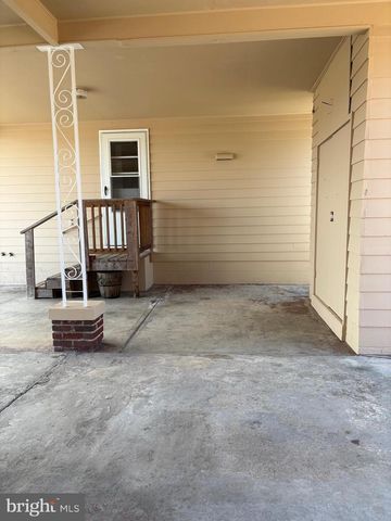 2621 FRANKLIN PIKE, Petersburg, WV 26847