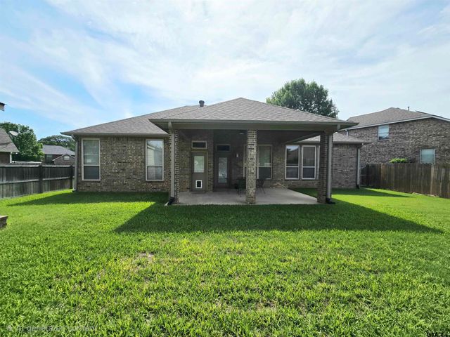2004 Silver Cove, Whitehouse, TX 75791