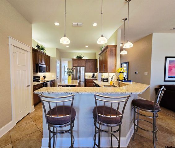2004 Silver Cove, Whitehouse, TX 75791