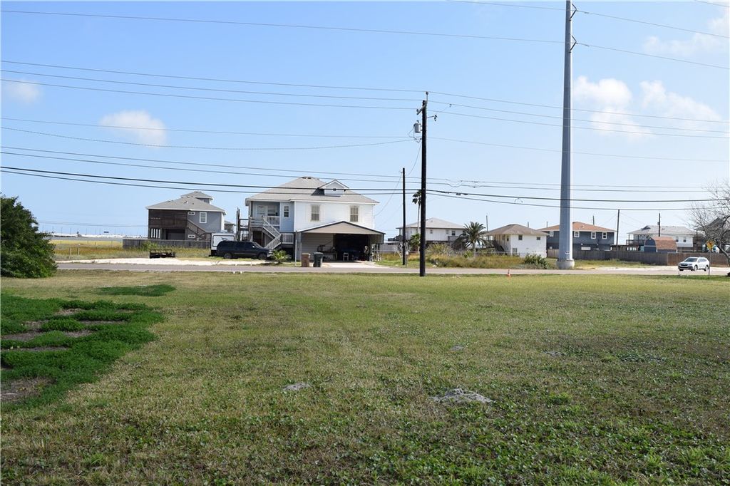 1218 Laguna Shores, Corpus Christi, TX 78418 — exterior