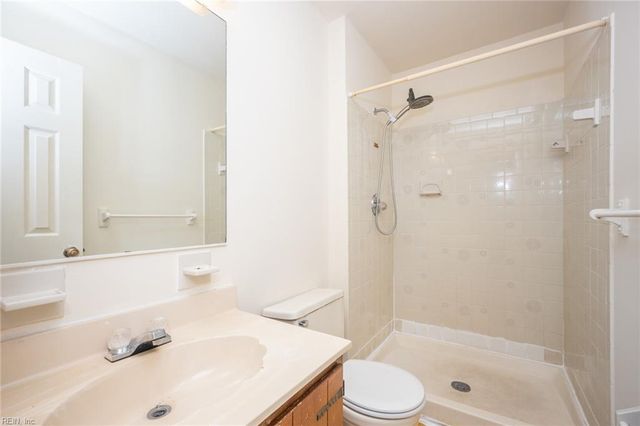 5589 Campus DR, Virginia Beach, VA 23462