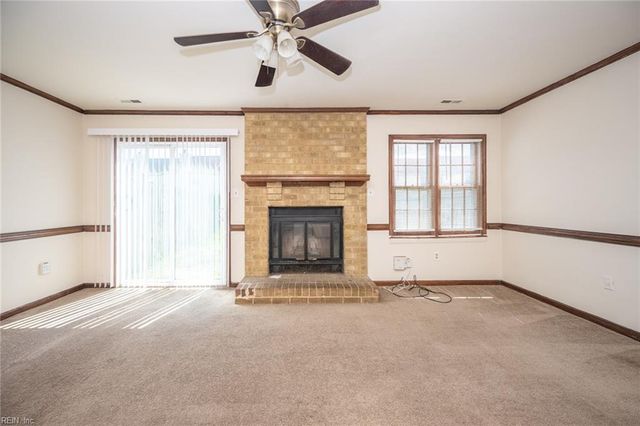 5589 Campus DR, Virginia Beach, VA 23462