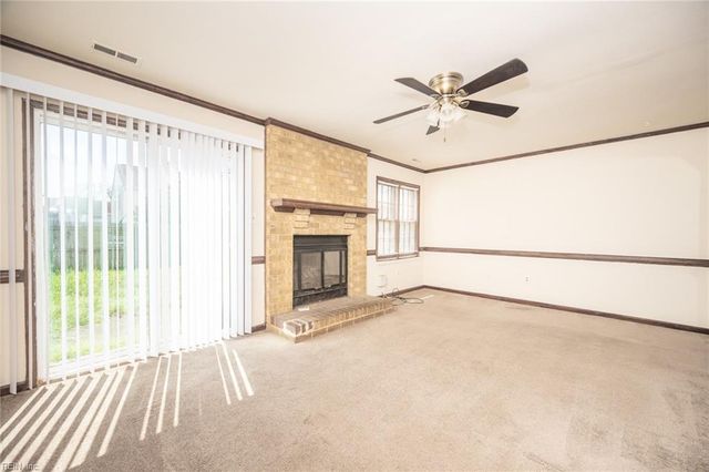 5589 Campus DR, Virginia Beach, VA 23462