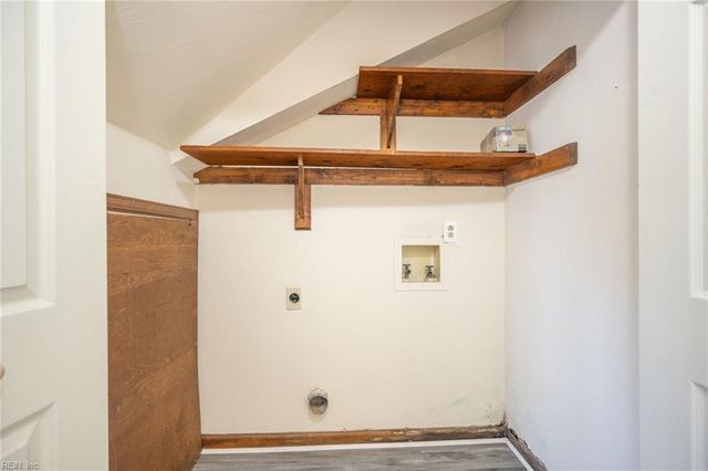 5589 Campus DR, Virginia Beach, VA 23462