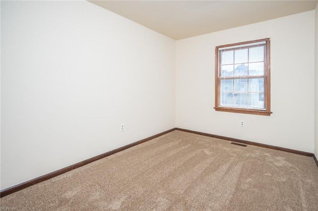 5589 Campus DR, Virginia Beach, VA 23462