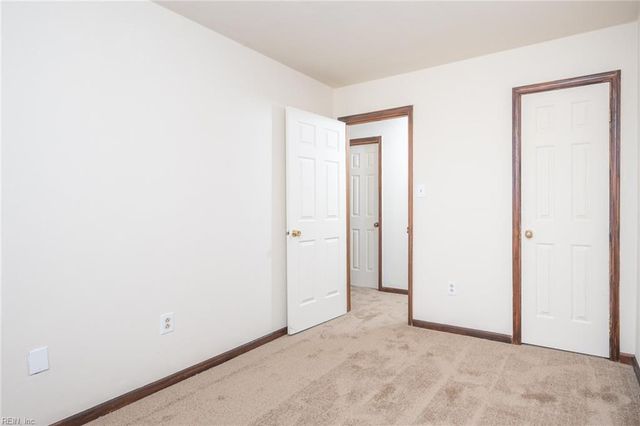 5589 Campus DR, Virginia Beach, VA 23462