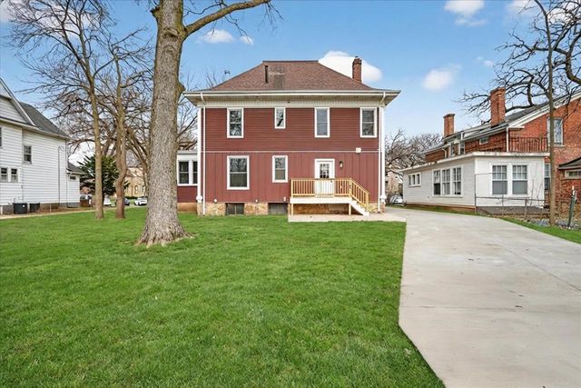 631 College Street, Beloit, WI 53511