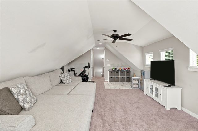 4636 W Bittersweet Drive, Fayetteville, AR 72704