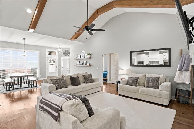 4636 W Bittersweet Drive, Fayetteville, AR 72704