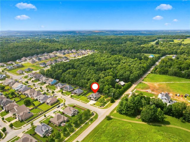 4636 W Bittersweet Drive, Fayetteville, AR 72704
