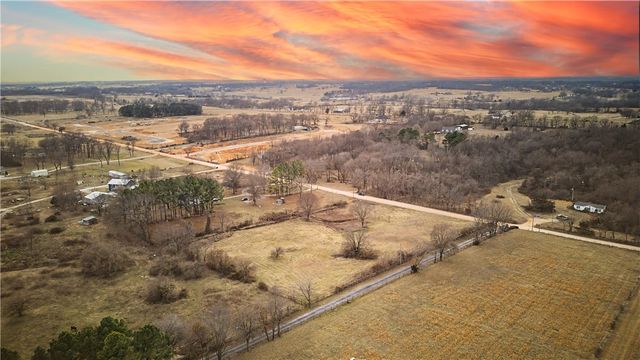 10768 Keller Road, Centerton, AR 72719