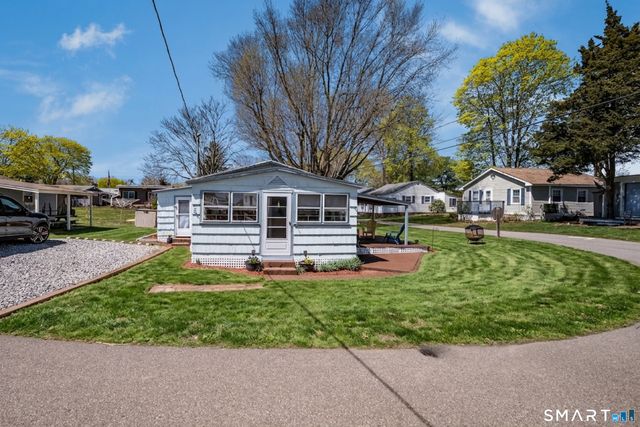 32 North Street, Madison, CT 06443