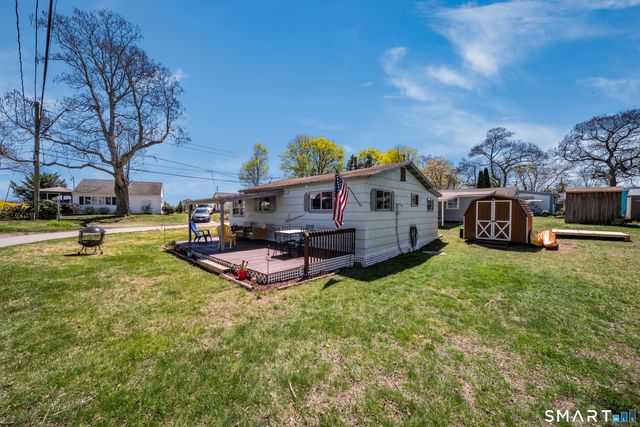 32 North Street, Madison, CT 06443