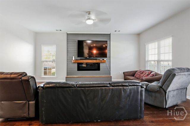 452 Sunbury Drive, Richmond Hill, GA 31324