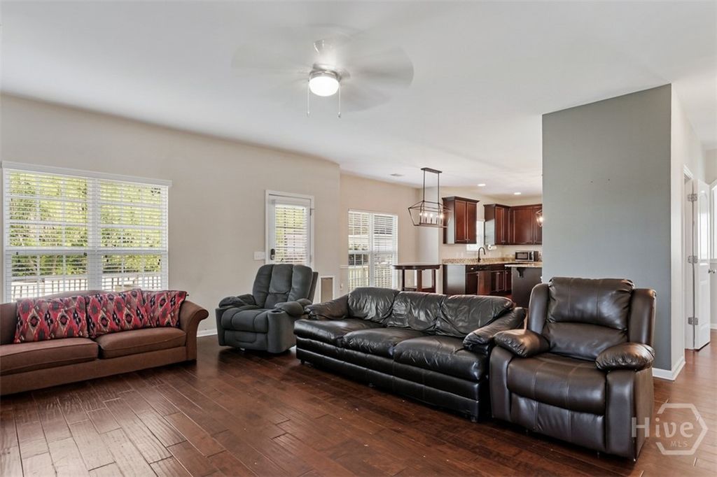 Image 14 of property listing at 452 Sunbury Drive, Richmond Hill, GA 31324