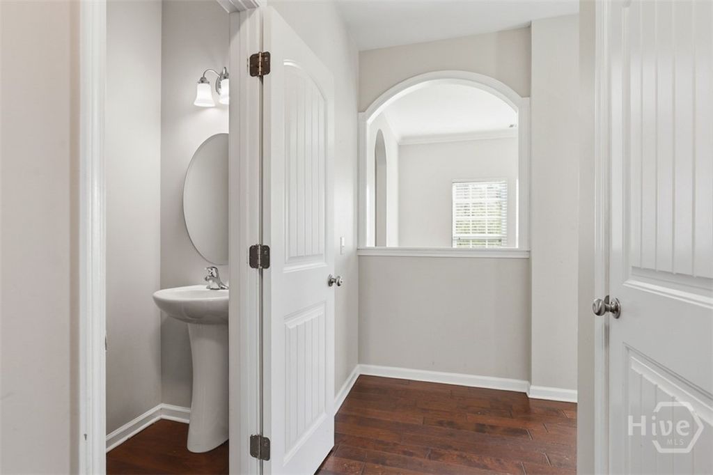 Image 16 of property listing at 452 Sunbury Drive, Richmond Hill, GA 31324
