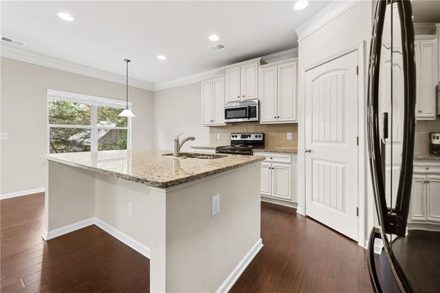 3368 Woodward Down Trail, Buford, GA 30519