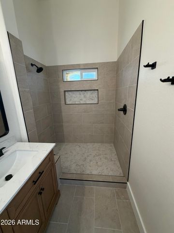 138 W EL FREDA Road, Tempe, AZ 85284