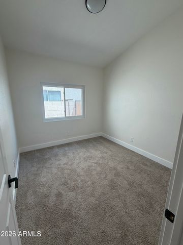 138 W EL FREDA Road, Tempe, AZ 85284