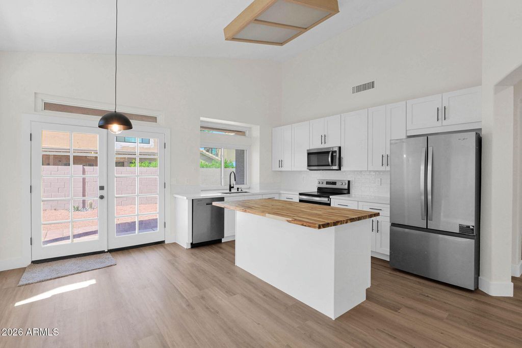 138 W EL FREDA Road, Tempe, AZ 85284 — photo 2