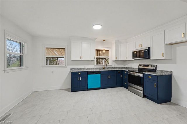 4440 Northampton Drive, Winston-salem, NC 27105