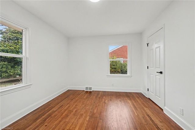 4440 Northampton Drive, Winston-salem, NC 27105