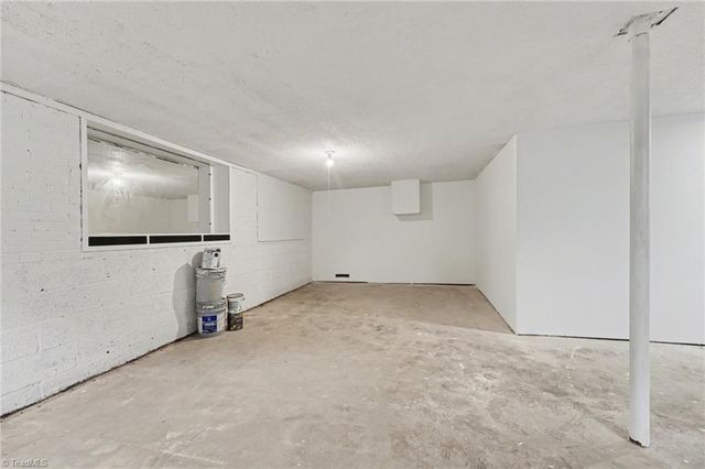 4440 Northampton Drive, Winston-salem, NC 27105