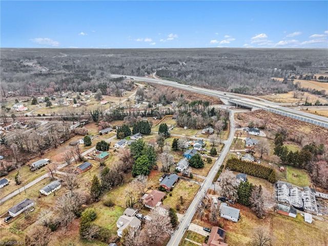 4440 Northampton Drive, Winston-salem, NC 27105