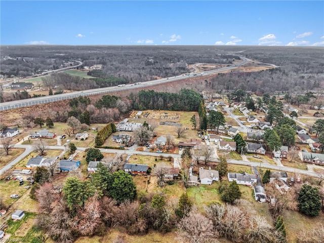 4440 Northampton Drive, Winston-salem, NC 27105