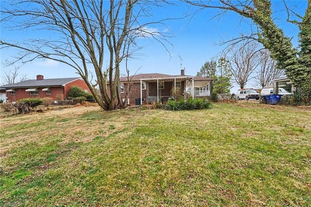 4440 Northampton Drive, Winston-salem, NC 27105