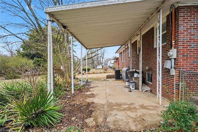 4440 Northampton Drive, Winston-salem, NC 27105