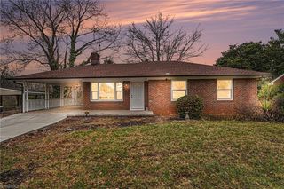 4440 Northampton Drive, Winston-salem, NC 27105